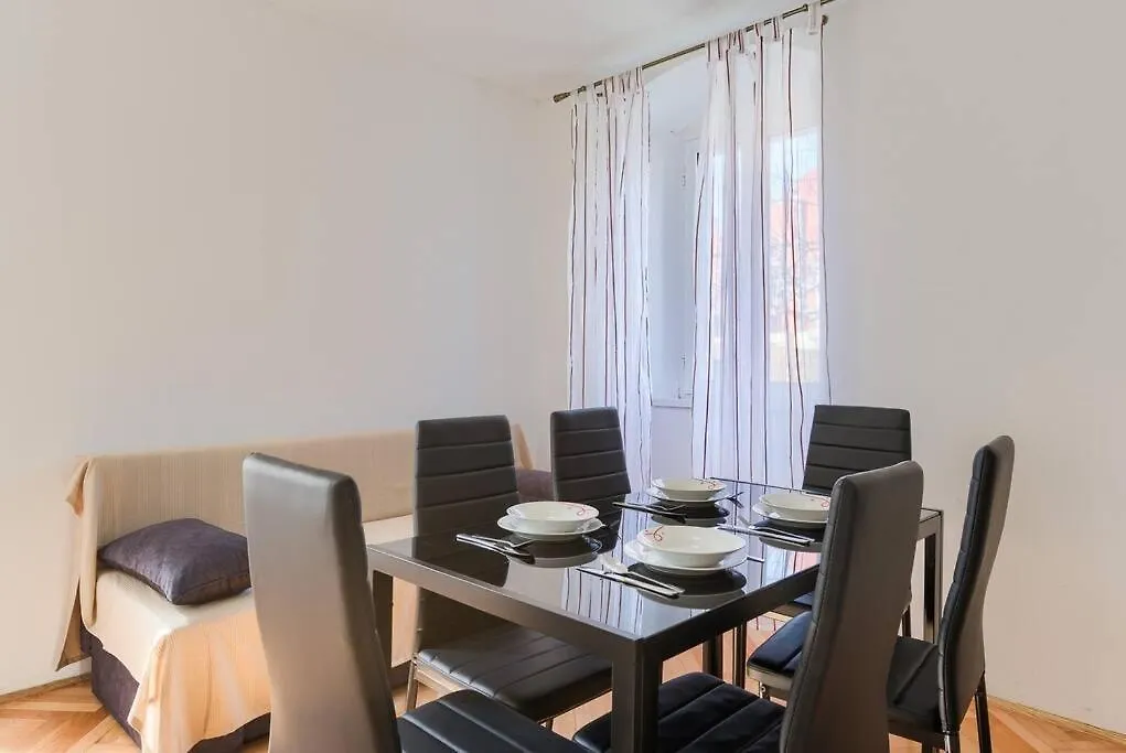 Leon Apartment Mali Losinj Croatia