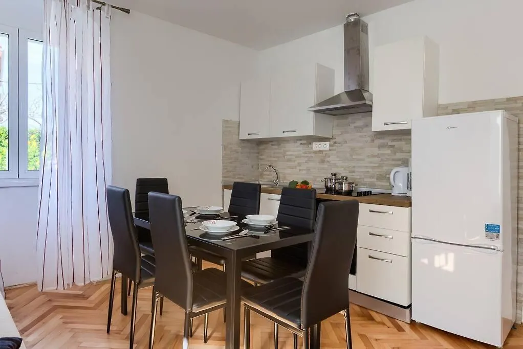 Leon Apartment Mali Losinj